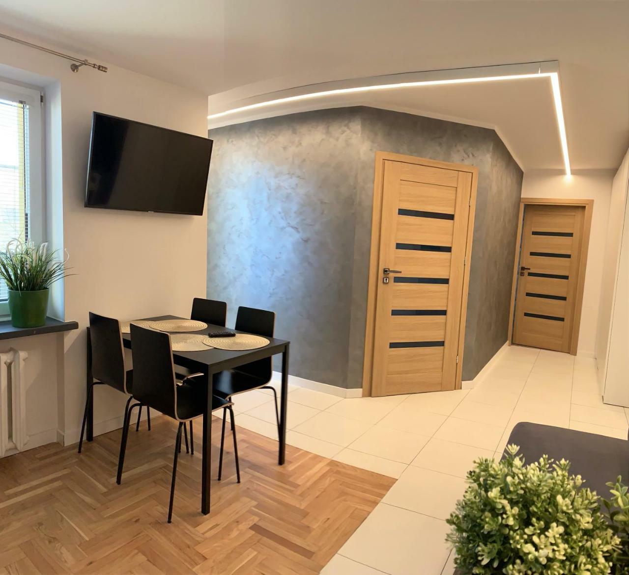 D&M Apart Interior Styles 비아위스토크 외부 사진